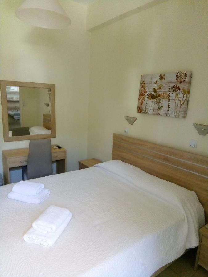 Hotel Pavlos - Studios Tolón Esterno foto